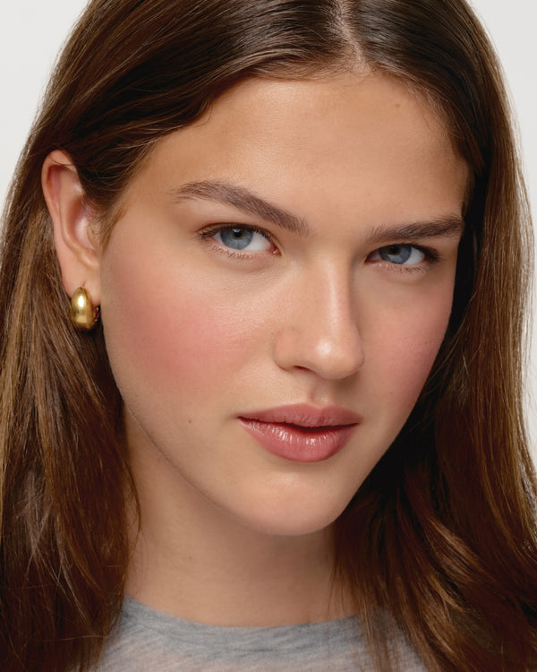 Model Wearing Fizz.